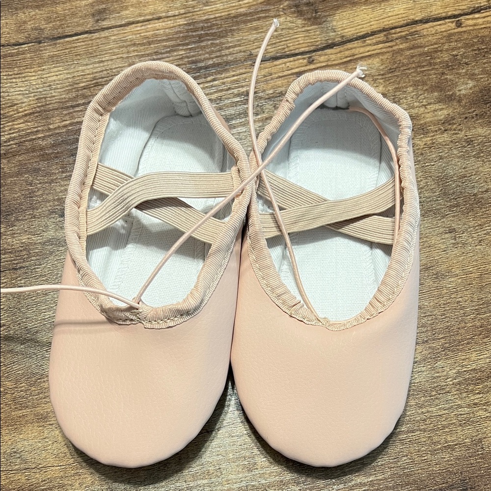 Kids Ballet Shoes in Pink NWOT